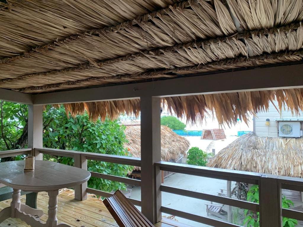 The Bounty Hotel Caye Caulker Kültér fotó