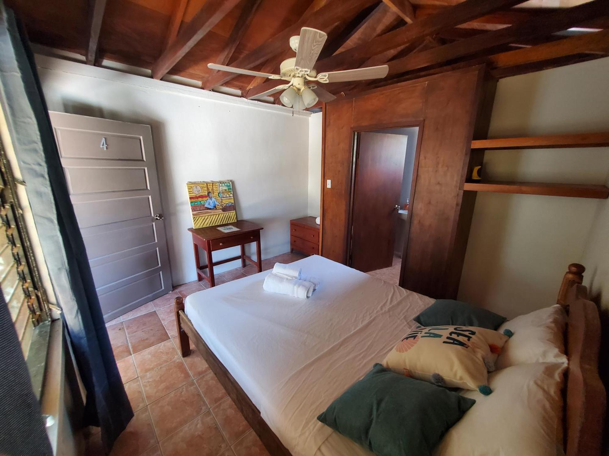 The Bounty Hotel Caye Caulker Kültér fotó